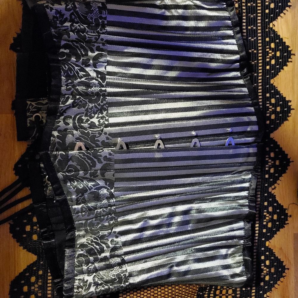 Corset Silver Black stripes w/flower pattern
